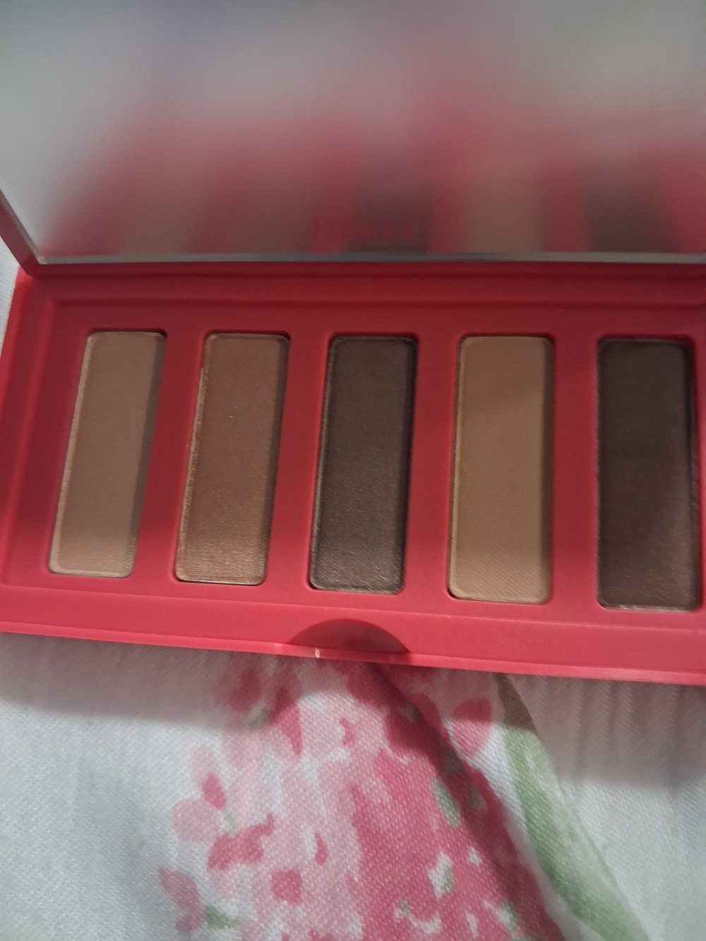 Clinique Neutral Brown & Taupe Eyeshadow Palette
